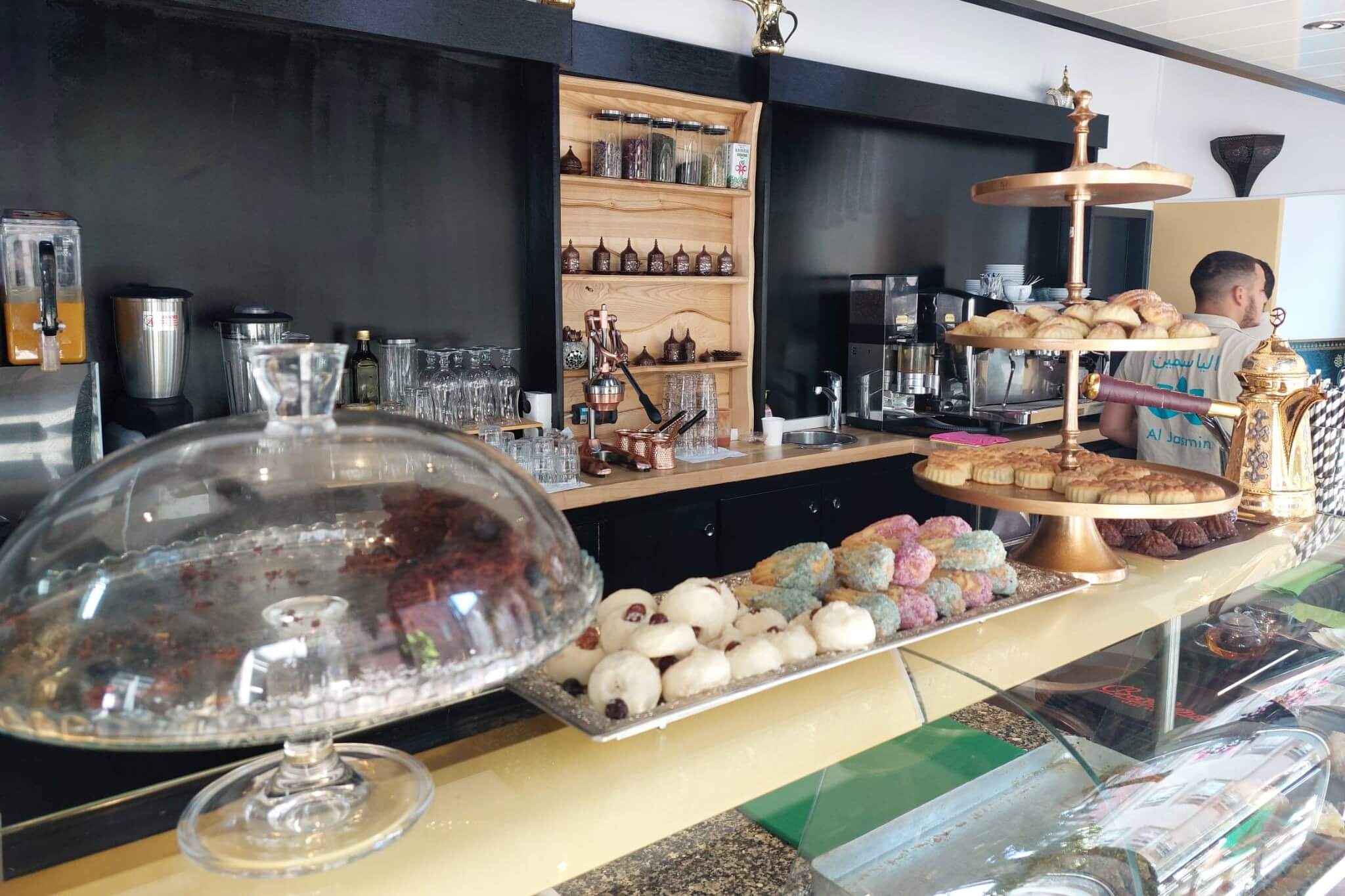 Thresen im Café Al Jasmin in Frankfurt (Oder), Foto: Maja Kühn, Lizenz: deutsch-polnische Tourist-Information Frankfurt (Oder)
